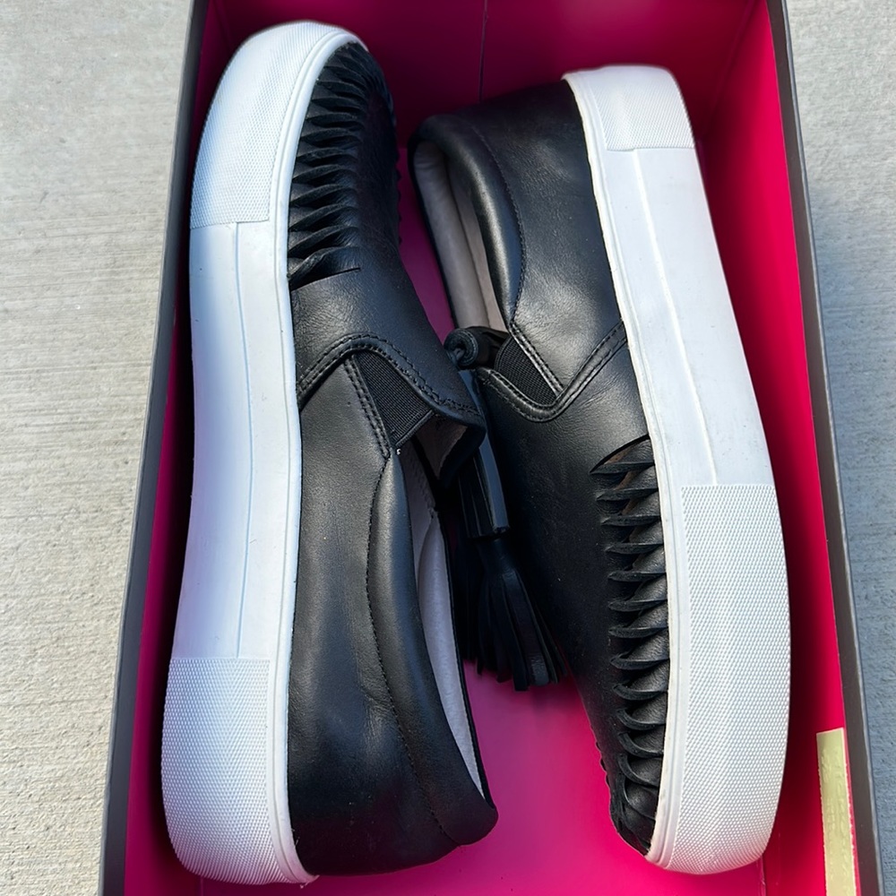 Barely worn Vince Camuto slip on